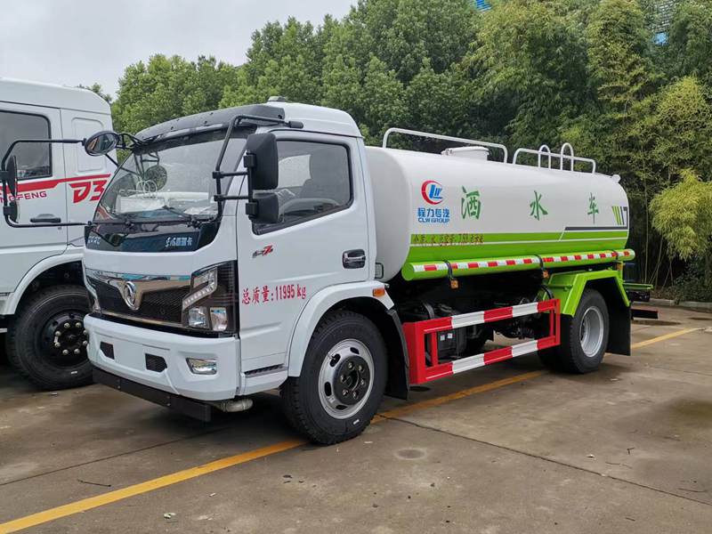 東風多利卡灑水車(9.2方)