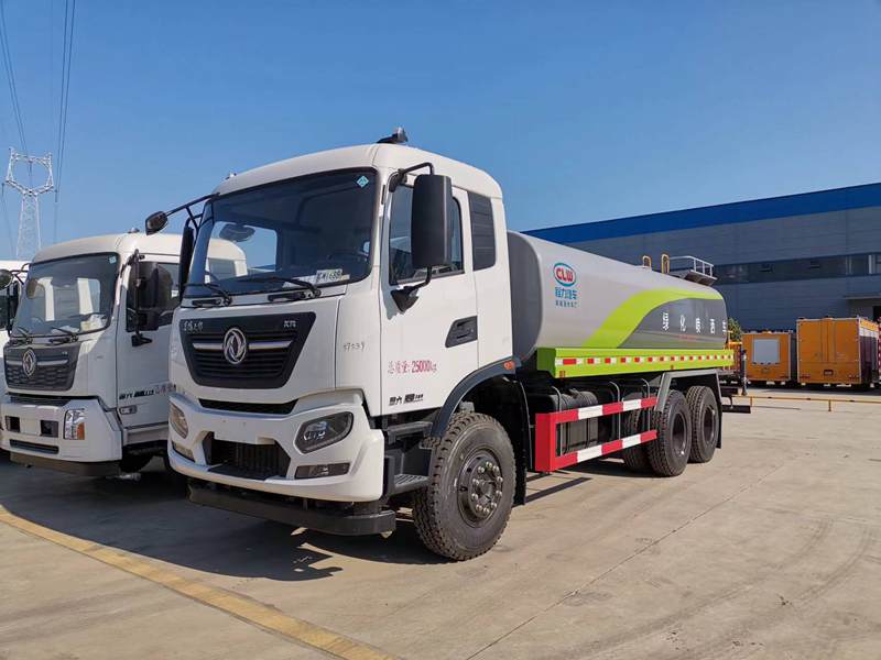 東風天錦KR后八輪灑水車