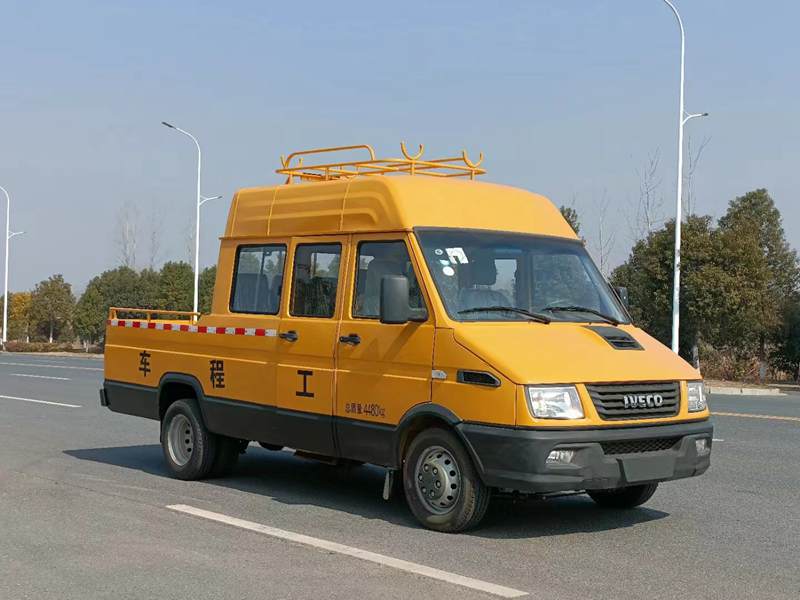 依維柯得意工程車