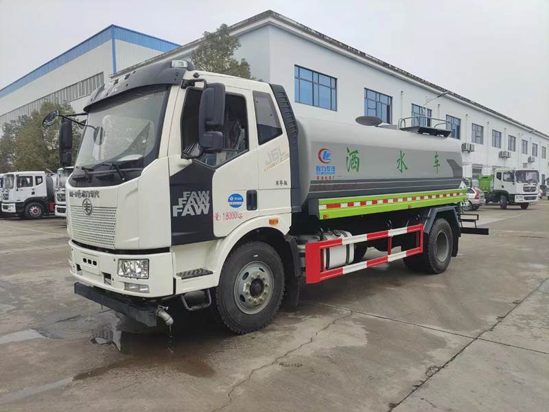 解放J6灑水車（14方）