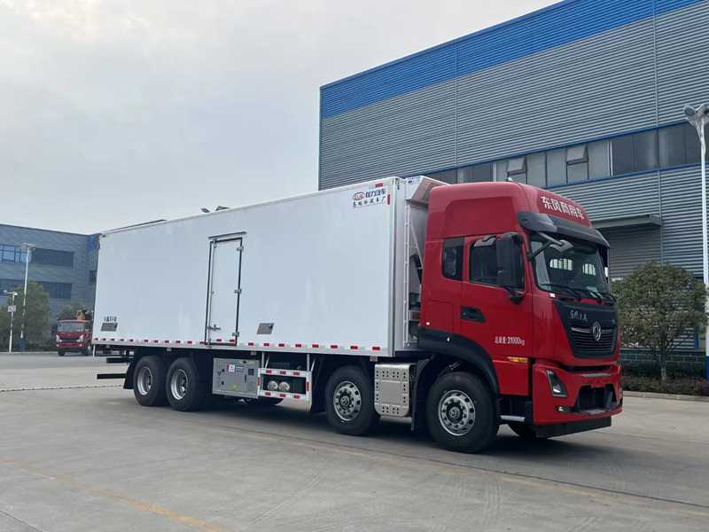 東風(fēng)天龍前四后八冷藏車(chē)