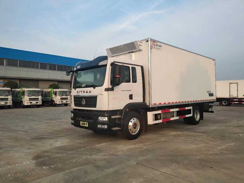 汕德卡冷藏車(chē)
