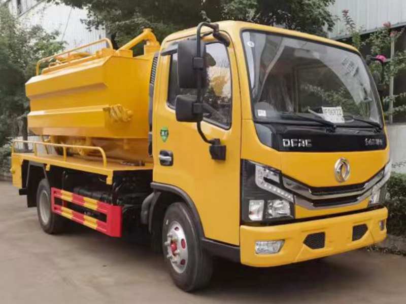 東風小多利卡清洗吸污車