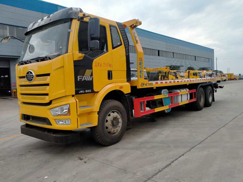 解放后雙橋一拖二清障車